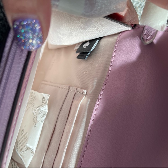 🎉HP🎉BNWT/BNIB Kate Spade Kenzie Boxed Medium Flap Wristlet